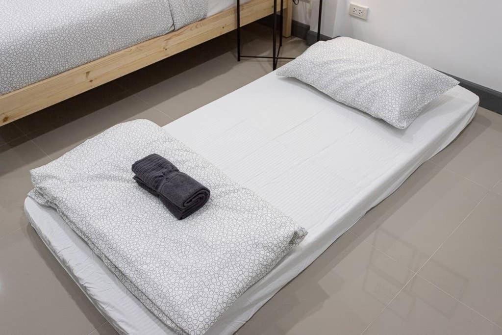 P1 Silom Pan Large Room Full Kitchen Wifi 4-6Pax Bangkok Luaran gambar